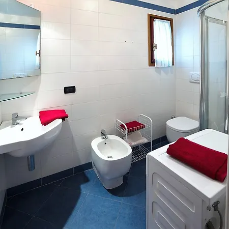In 24928 * Rosolina Mare